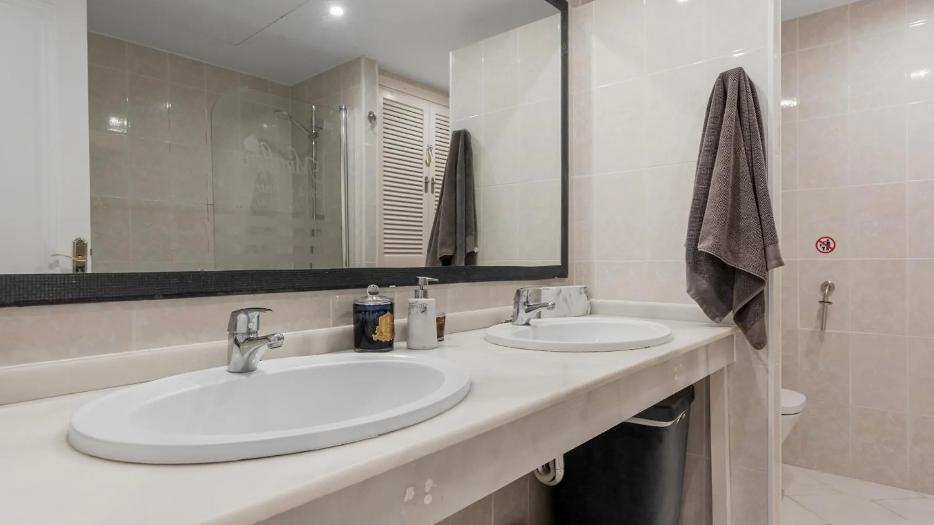 Miraflores Apartments By The Beach Costa Del Sol Sitio de Calahonda Spain