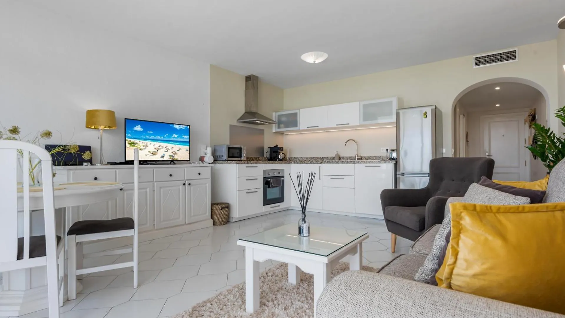 Miraflores Apartments By The Beach Costa Del Sol Sitio de Calahonda