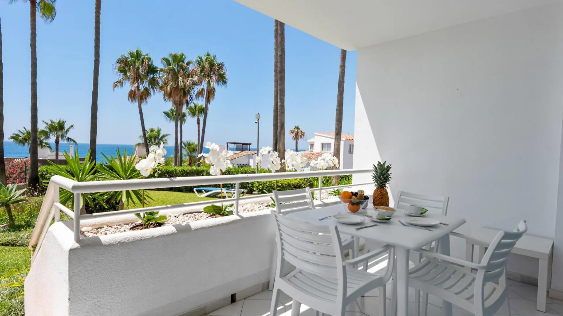 Miraflores Apartments By The Beach Costa Del Sol Sitio de Calahonda Spanien